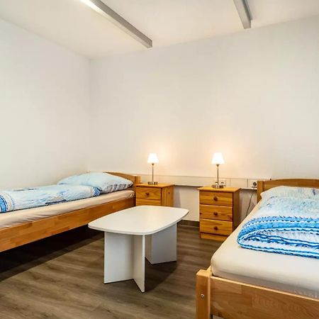 Nguyen Le 3 Schlafzimmer, 7 Bette,Dusche, 2 Wc , Kueche Ab 2 Uebernachtungen Neukirch  Buitenkant foto