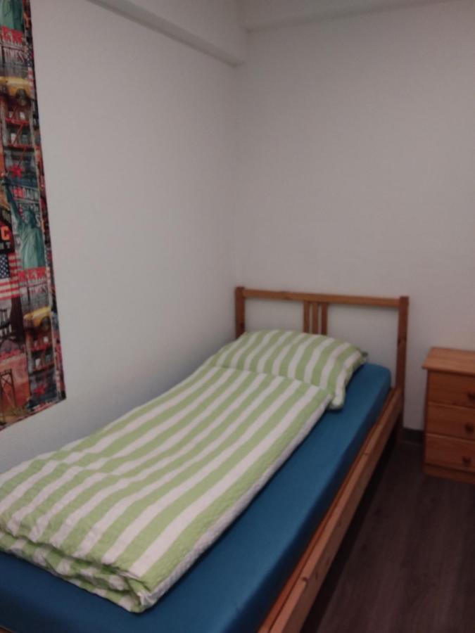 Nguyen Le 3 Schlafzimmer, 7 Bette,Dusche, 2 Wc , Kueche Ab 2 Uebernachtungen Neukirch  Buitenkant foto