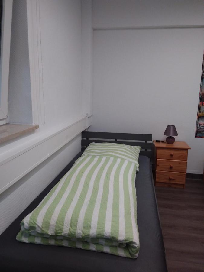 Nguyen Le 3 Schlafzimmer, 7 Bette,Dusche, 2 Wc , Kueche Ab 2 Uebernachtungen Neukirch  Buitenkant foto