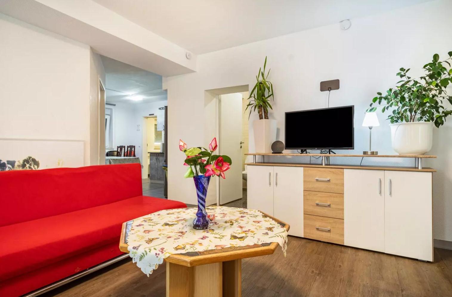 Nguyen Le 3 Schlafzimmer, 7 Bette,Dusche, 2 Wc , Kueche Ab 2 Uebernachtungen Neukirch  Buitenkant foto